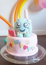 Load image into Gallery viewer, Custom Celebration Cake