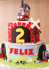 Load image into Gallery viewer, Custom Celebration Cake