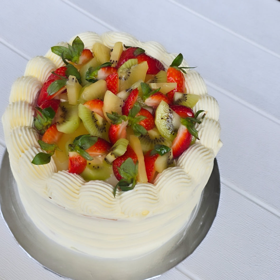 Strawbery & Kiwi Cake